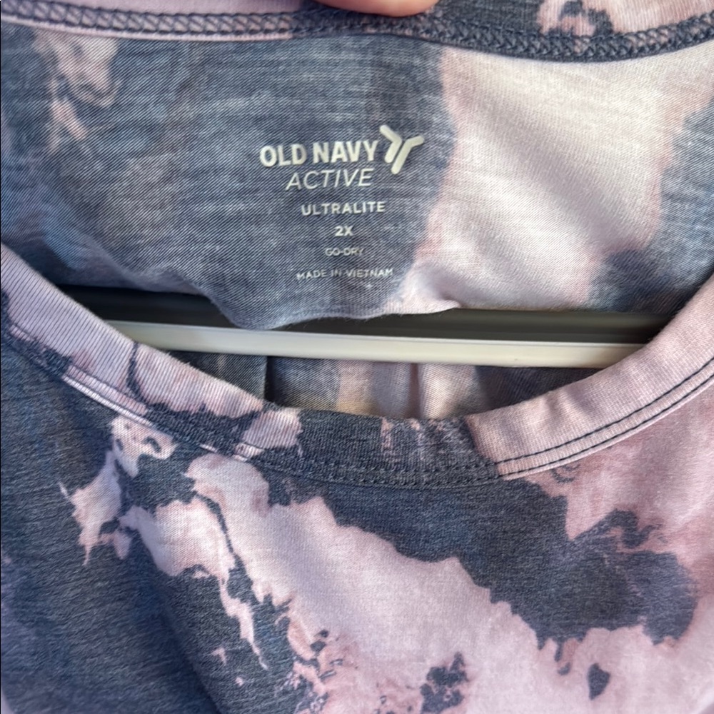 Old Navy Active Ultralite Purple and Pink Marbled Tie Dyed Tank Top - Picture 2 of 6